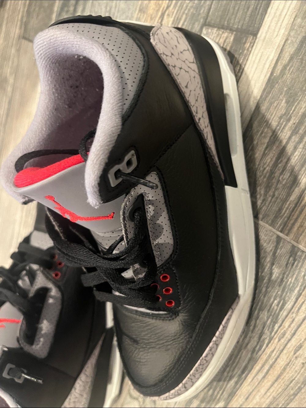 Boys Nike air Jordan - Picture 3 of 6